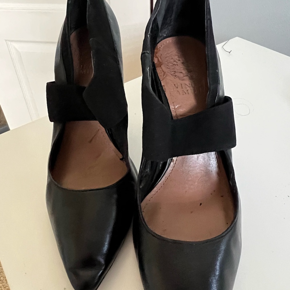Vince Camuto black leather and suede heels with zipper back. Nice pump for fall!